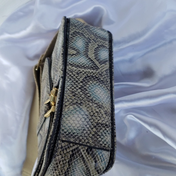 GILI Green Blue Snakeskin Handbag!! - Picture 13 of 15